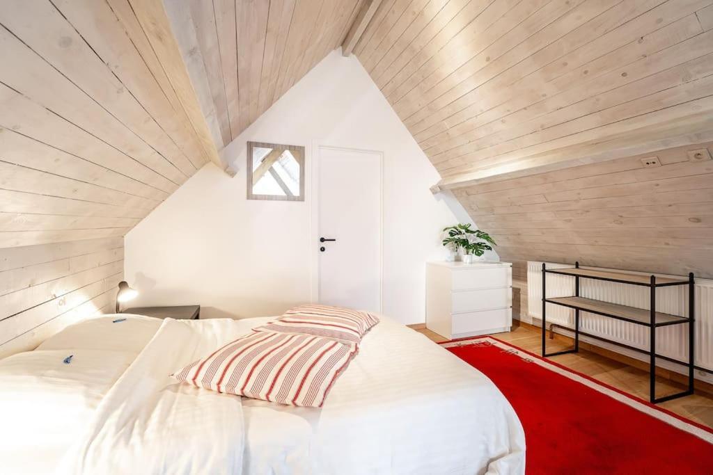 The Bruges Belfry View Apartment Екстериор снимка
