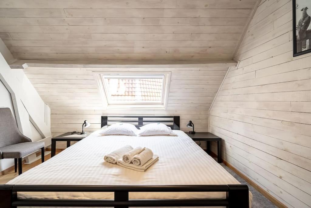 The Bruges Belfry View Apartment Екстериор снимка