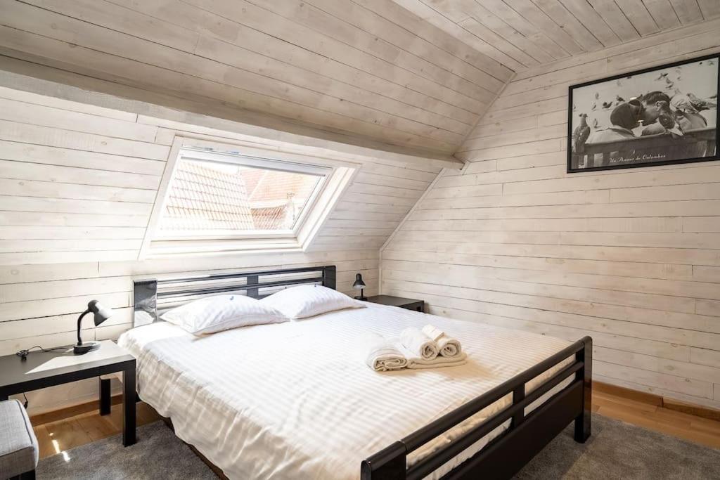 The Bruges Belfry View Apartment Екстериор снимка