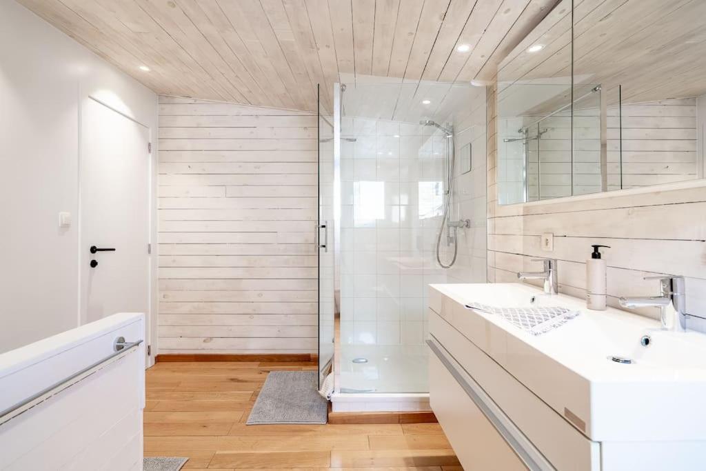 The Bruges Belfry View Apartment Екстериор снимка